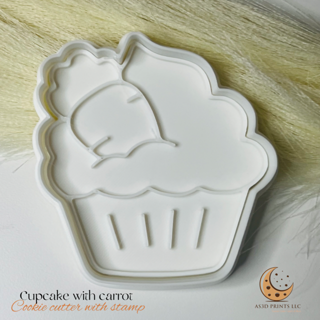 Cupcake with Carrot cookie cutter with stamp