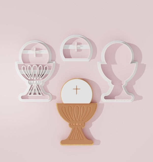 Holy Grail cutter fondant