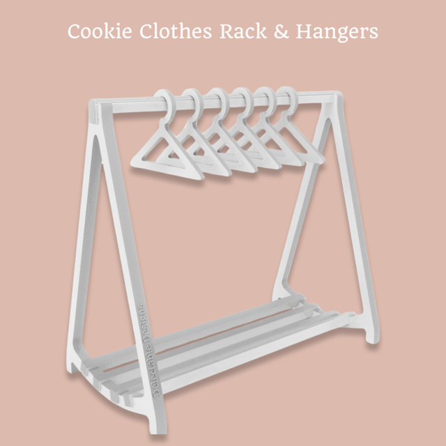 Cookie Clothes Rack & Hangers