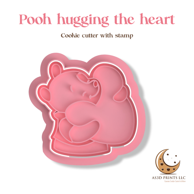 Pooh hugging the heart cookie cutter with stamp
