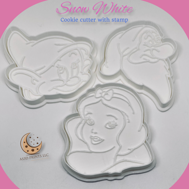 Snow White cookie cutter with stamp