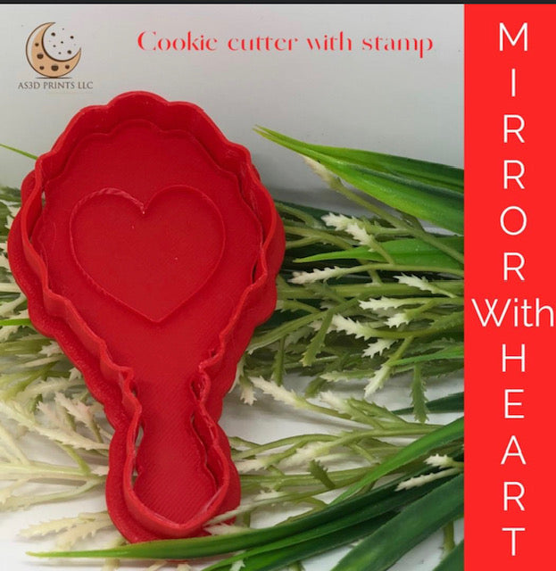 Mirror with Heart cookie cutter with stamp