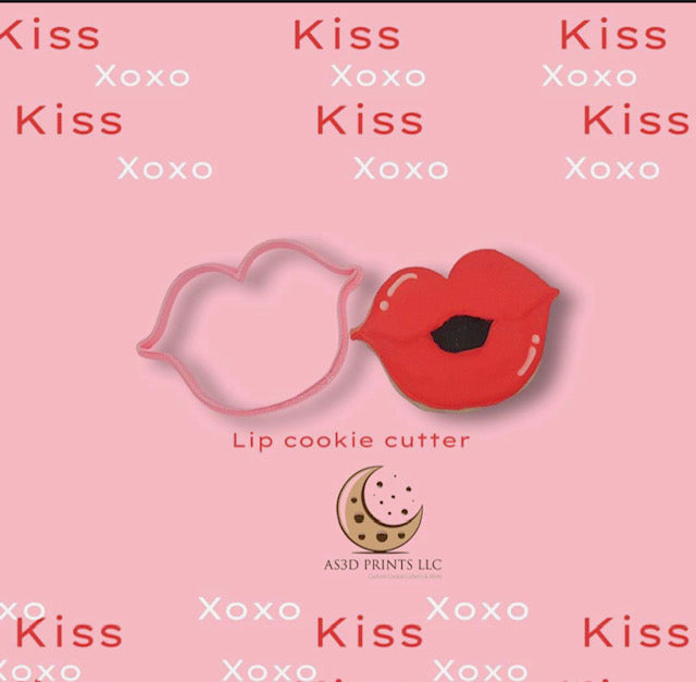 Kiss cookie cutter
